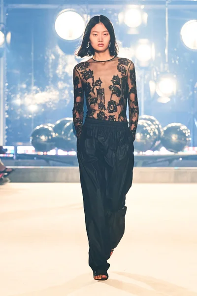 Look 46